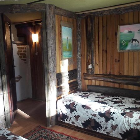 Aghrousadba Zapovednyi Ostrov Hotel Sho Esterno foto