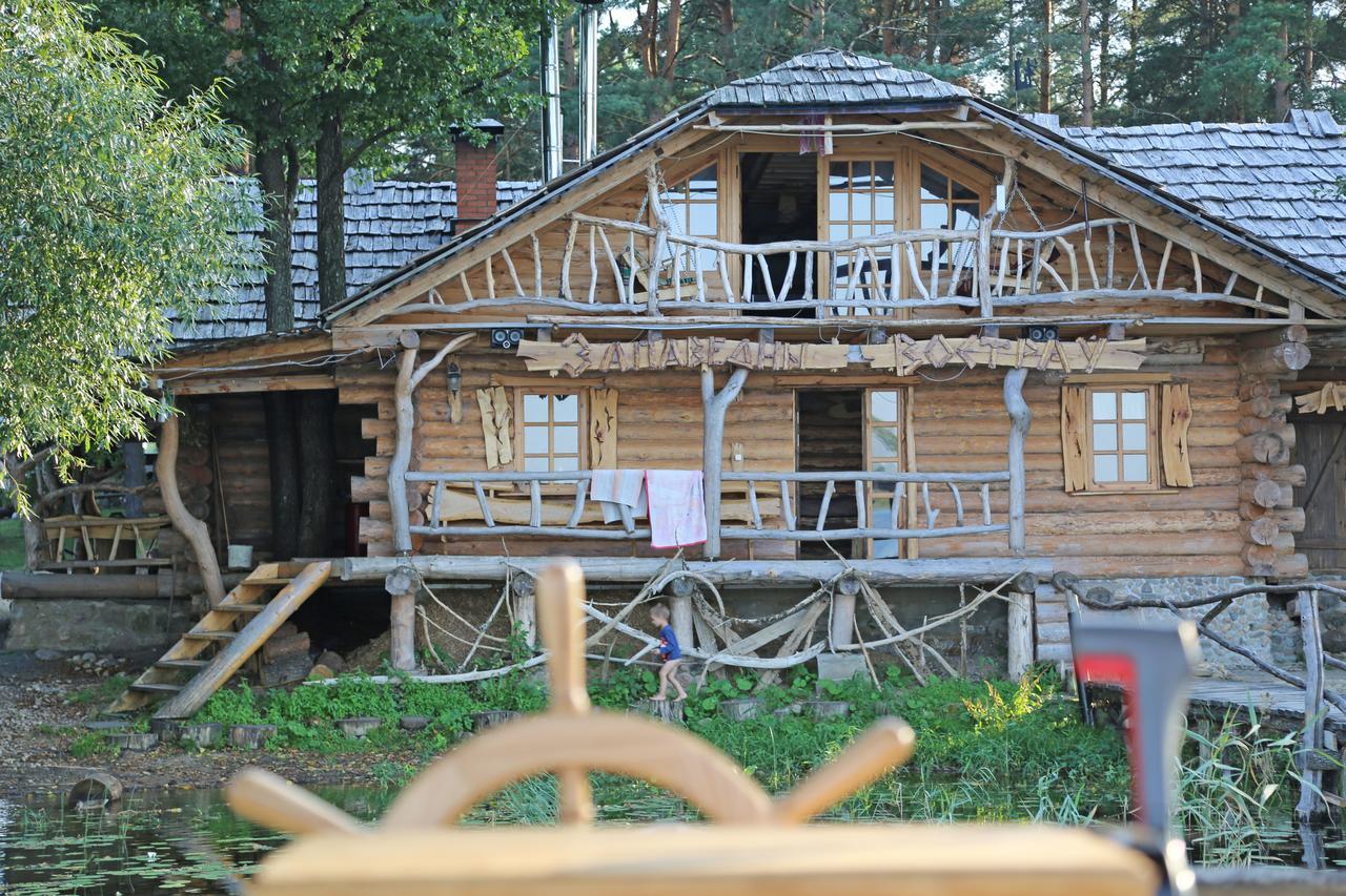 Aghrousadba Zapovednyi Ostrov Hotel Sho Esterno foto